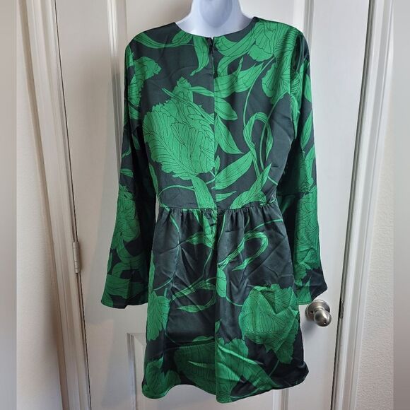 MARCIANO By Guess Madison Romper - Picture 10 of 12